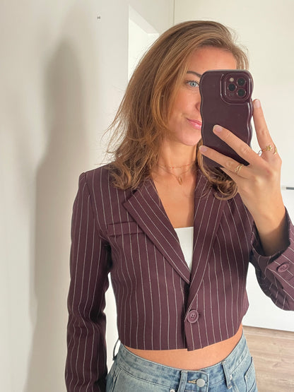 Burgundy cropped blazer met krijtstreep - By LIV Fashion