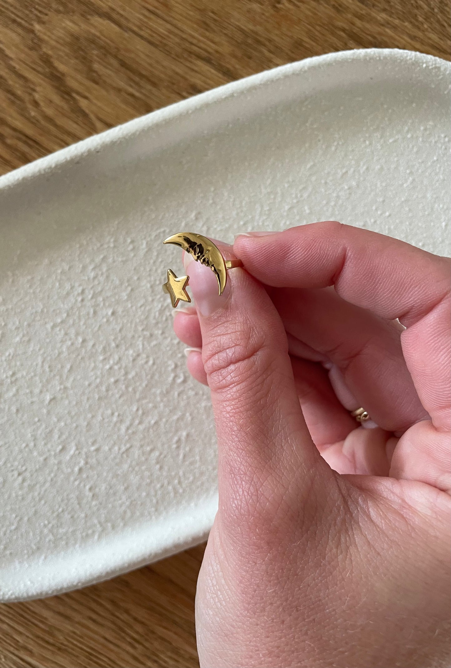 Gouden ring maan en ster van stainless steel - By LIV Fashion