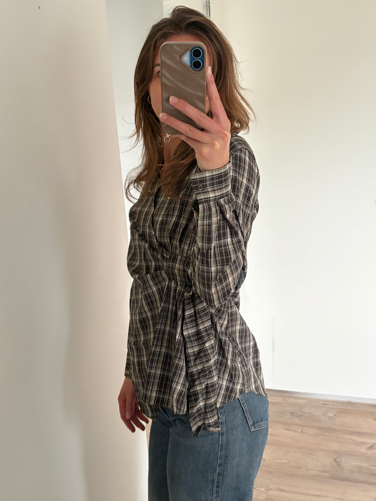 Bruin beige oversized blouse met strikdetail aan de zijkant