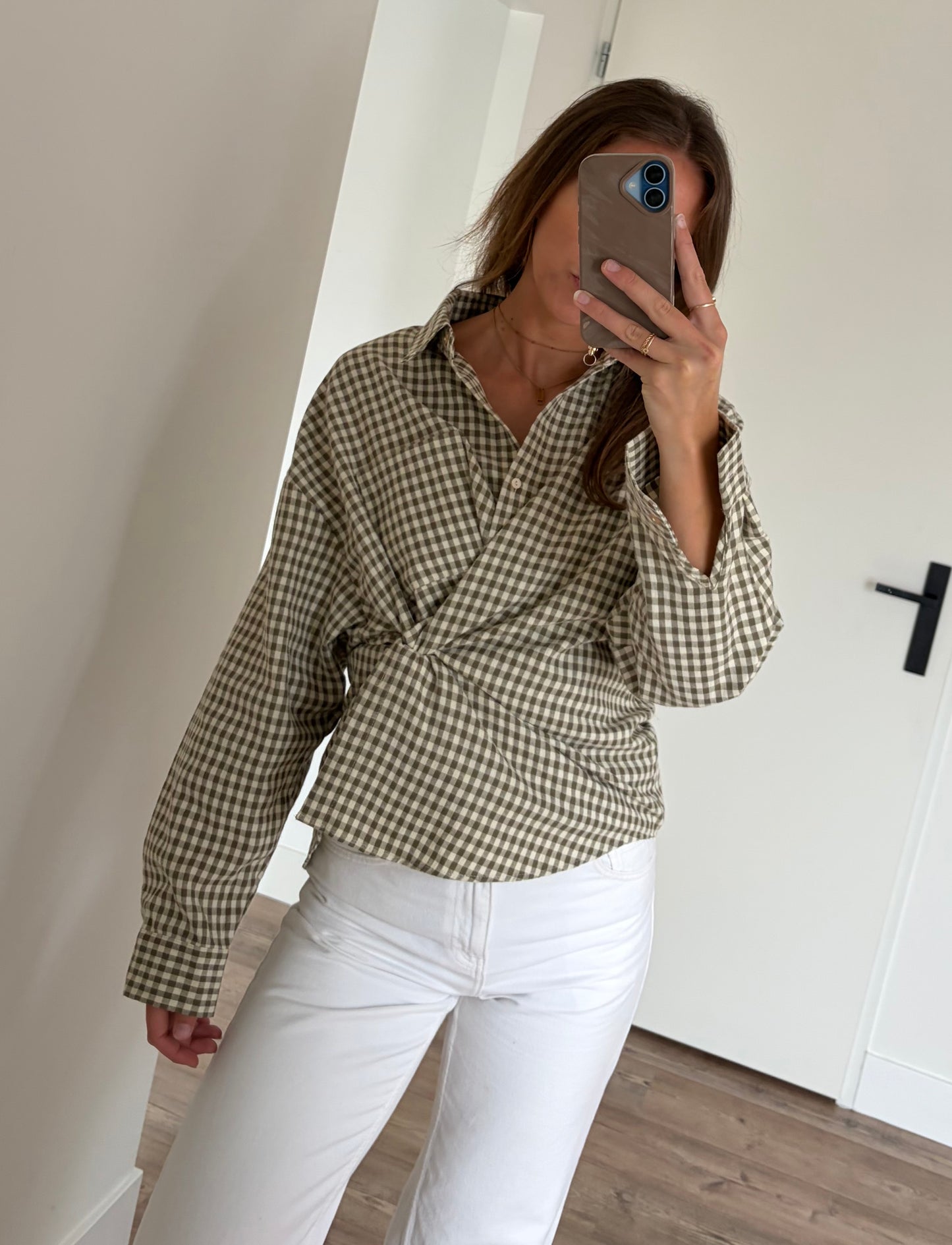 oversized gingham blouse dames beige en olijfgroen