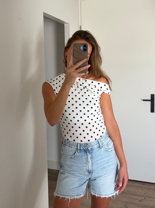 witte polka dot top dames met zwarte stippen
