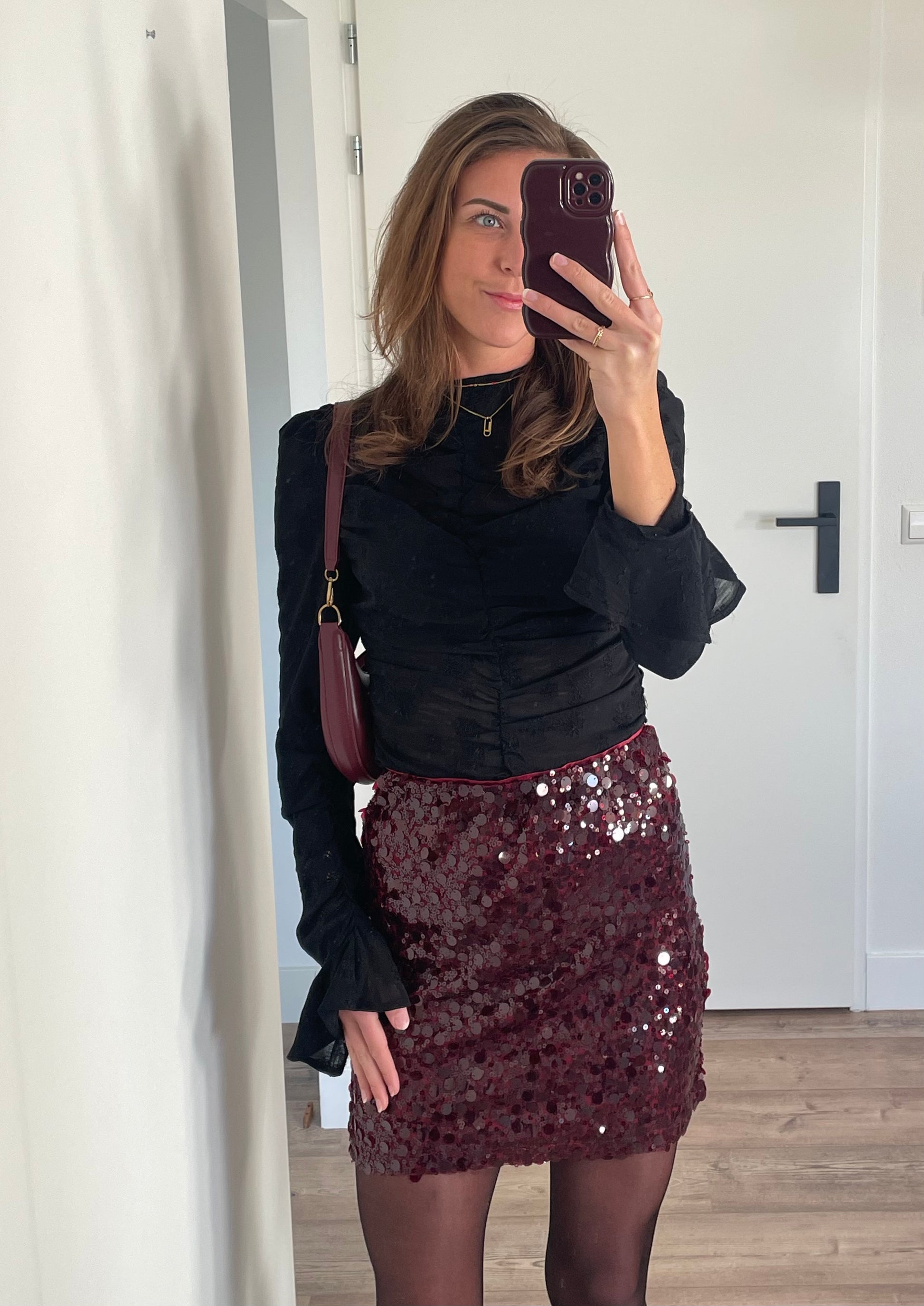 Sequin burgundy rokje met pailetten, complete outfit - By LIV Fashion
