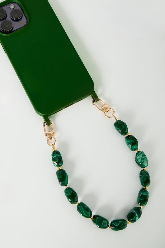 Gouden telefoonkoord met groene marmeren bedels aan Iphone - By LIV Fashion