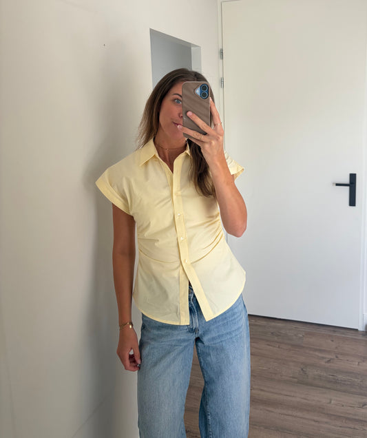 butter yellow mouwloze blouse dames met getailleerde taille