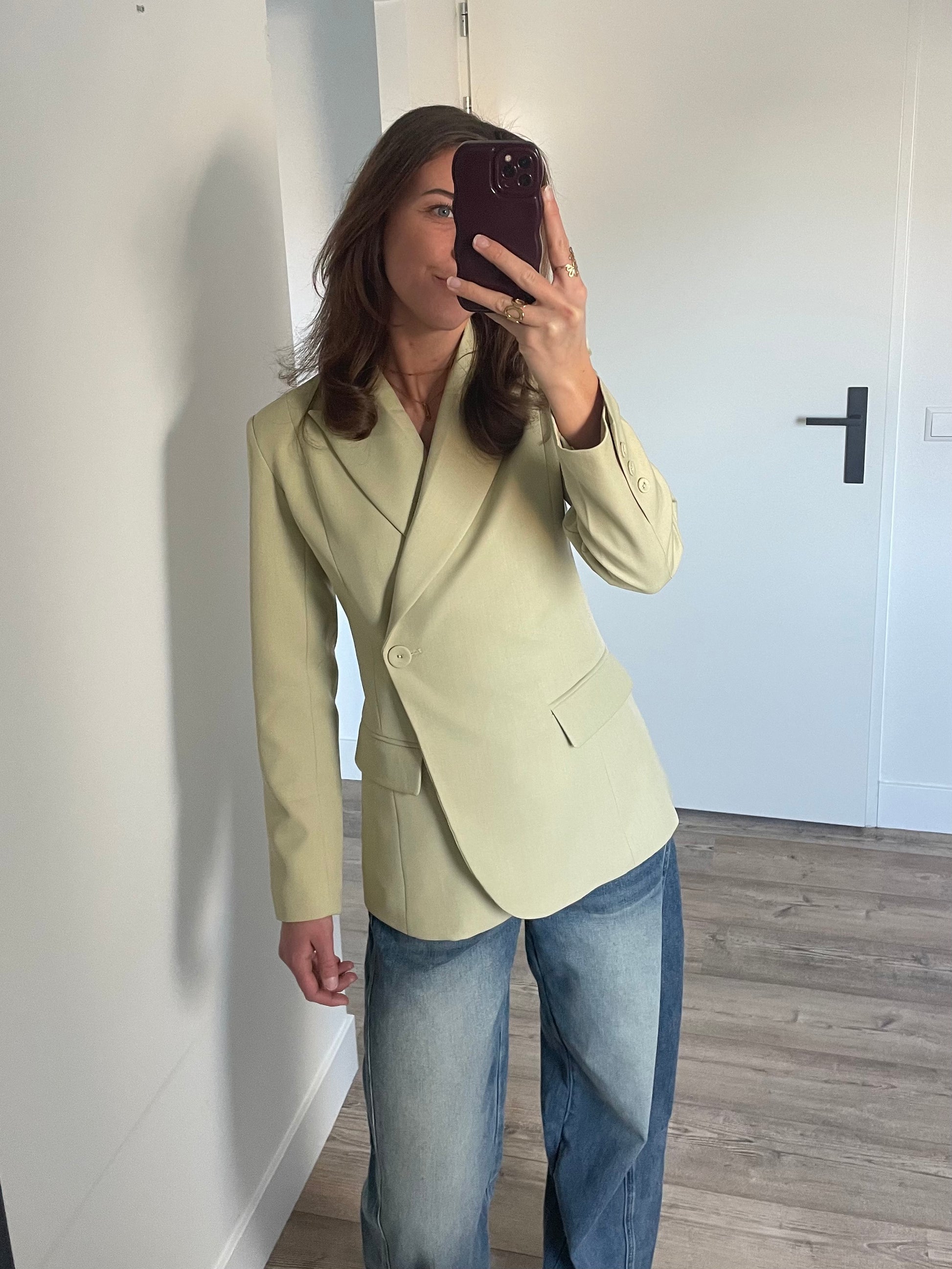 Getailleerde blazer in het licht groen van EIGHT PARIS
